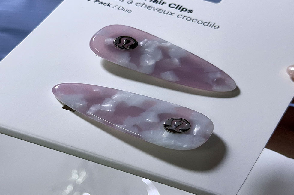 Celluloid for small hairpin