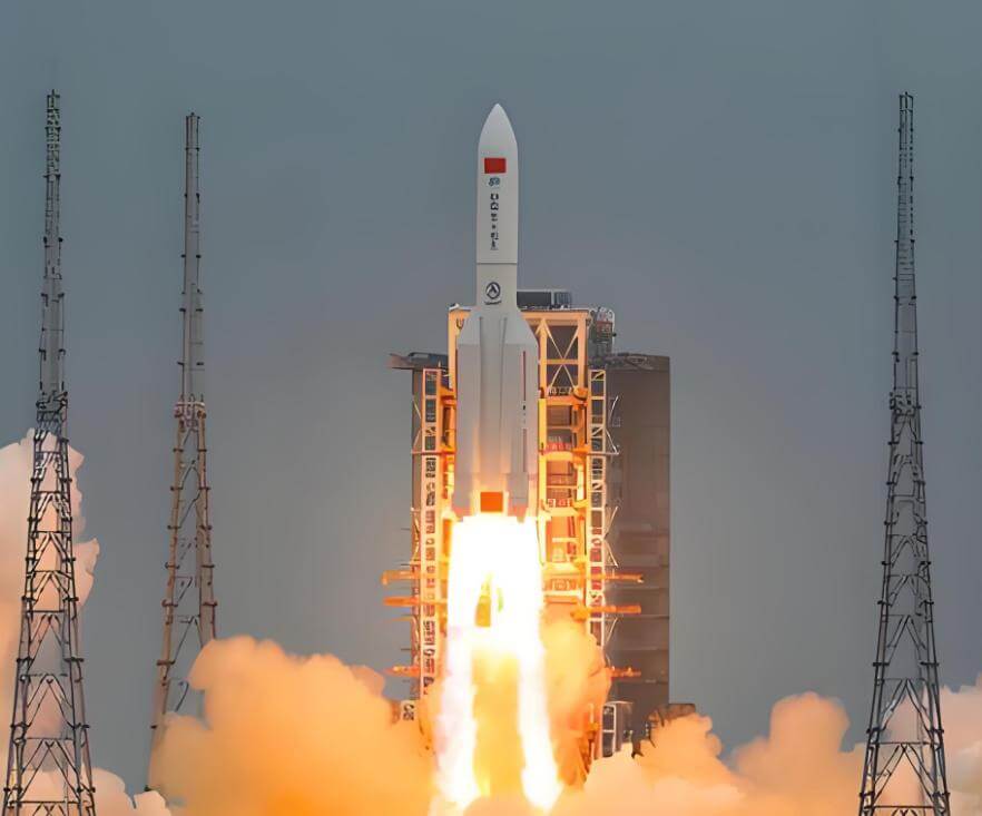 Space rocket launch ignition device